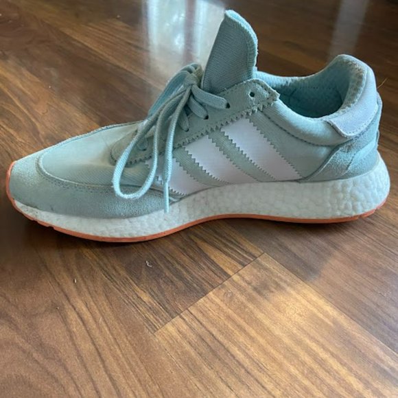 Adidas Women's Die Marke Mit den 3 Streifen - size 9.5 - Picture 5 of 7